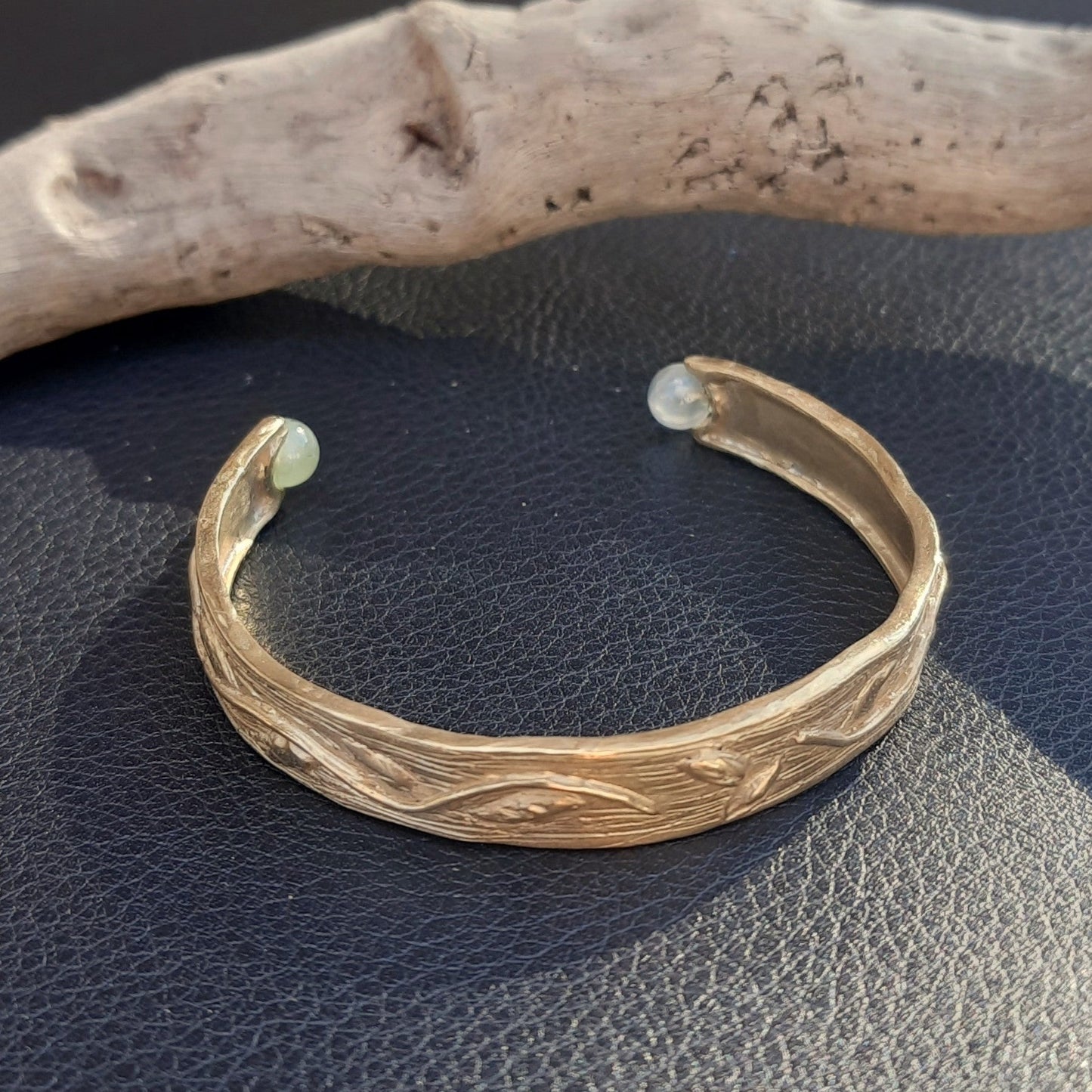 BRACCIALE RIGIDO MEMORIES CON PREHNITE