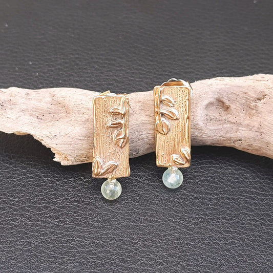 ORECCHINI A PERNO MEMORIES CON PREHNITE