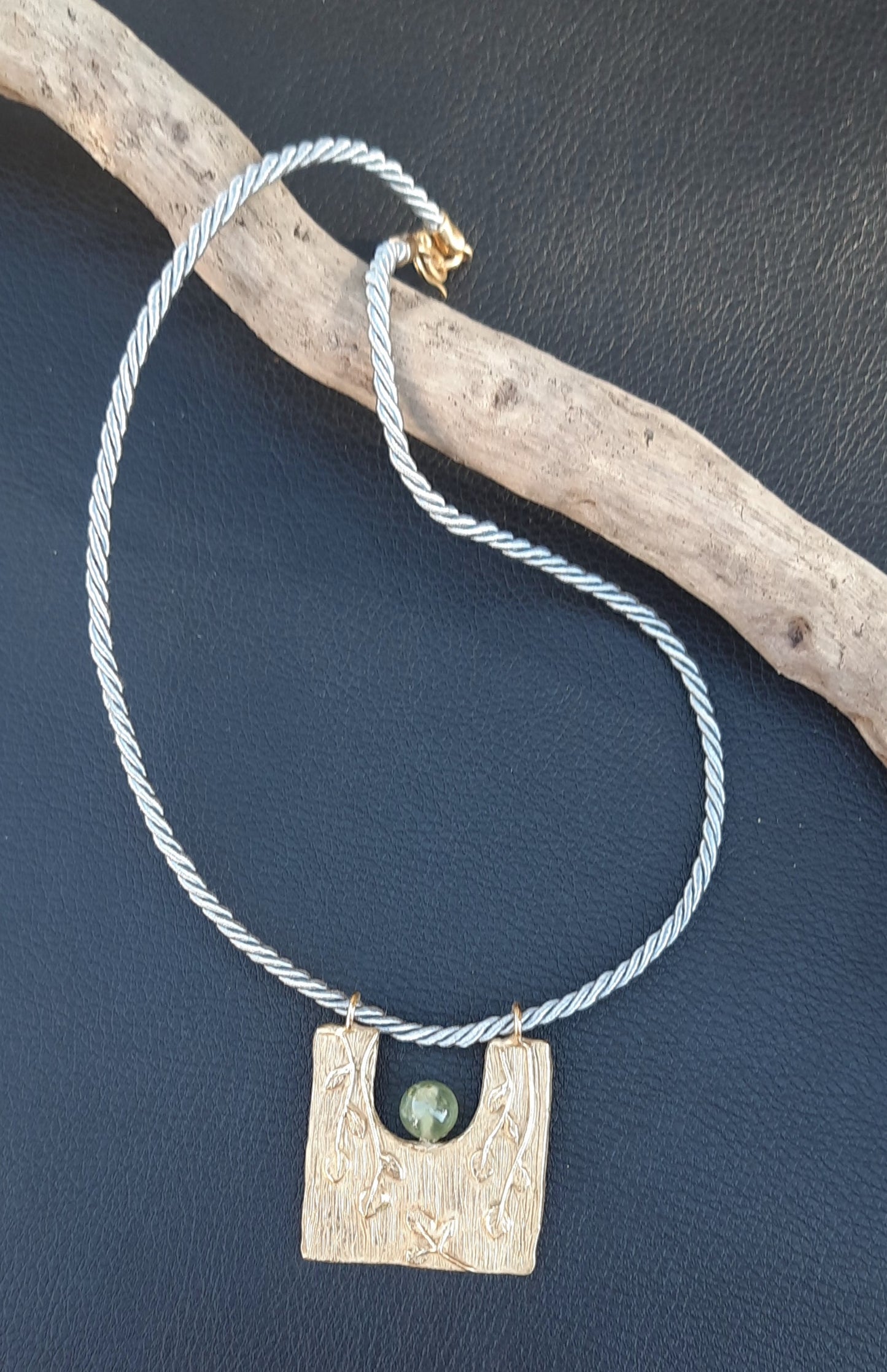 COLLANA MEMORIES CON PREHNITE